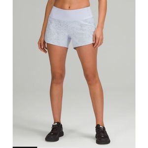 Lululemon Speed Up *Sold out online*Lined
Short 4" size 6 NWT